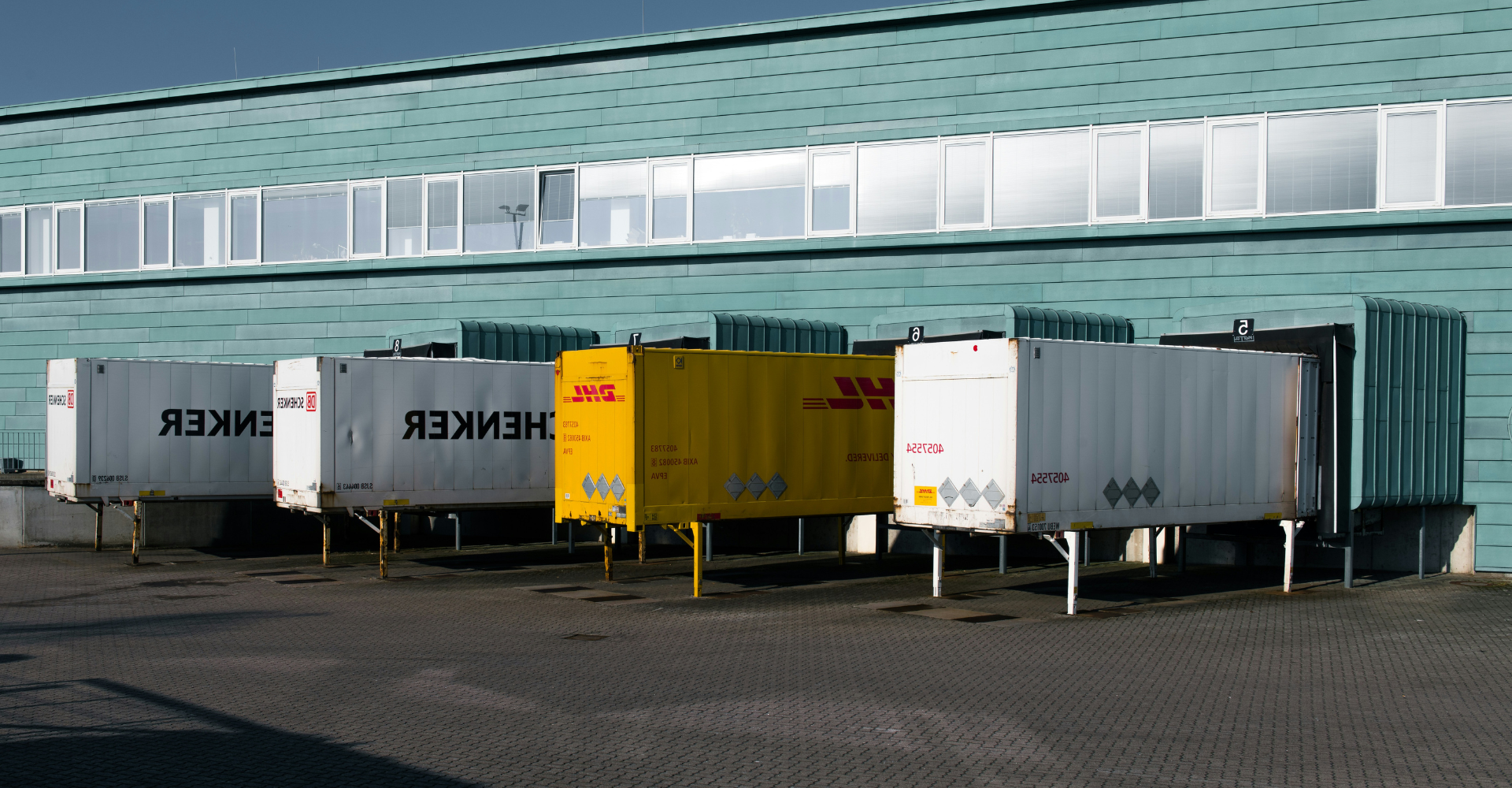 Customized loading dock solutions